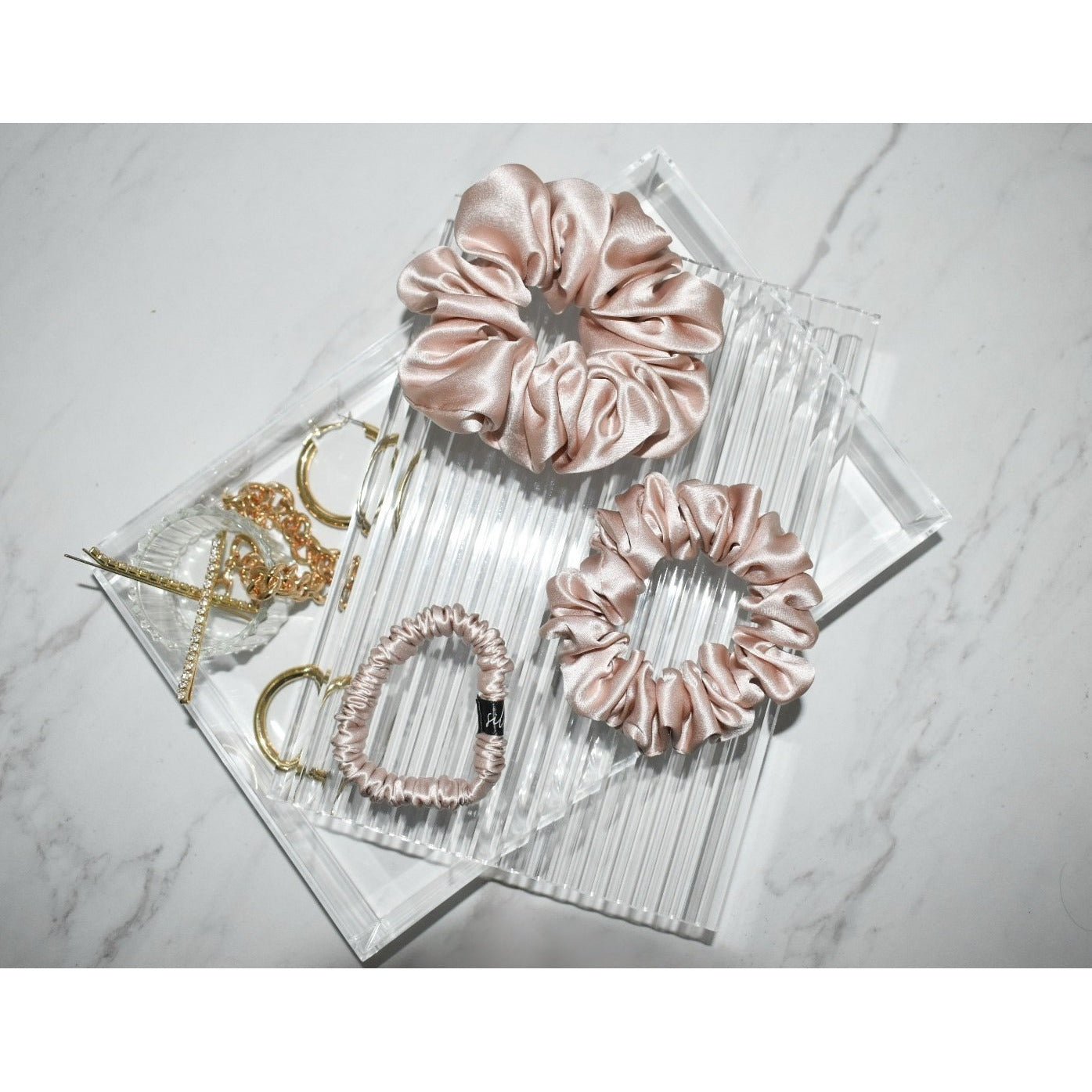 Best Silk Hair Scrunchies, large scrunchies, slip large scrunchies, slip silk large scrunchies,best silk hair ties, large silk scrunchies, pure silk scrunchie, Best silk scrunchies, skinny scrunchies, skinny silk scrunchies, slip skinny scrunchies, silk skinny scrunchies, silk thin scrunchies