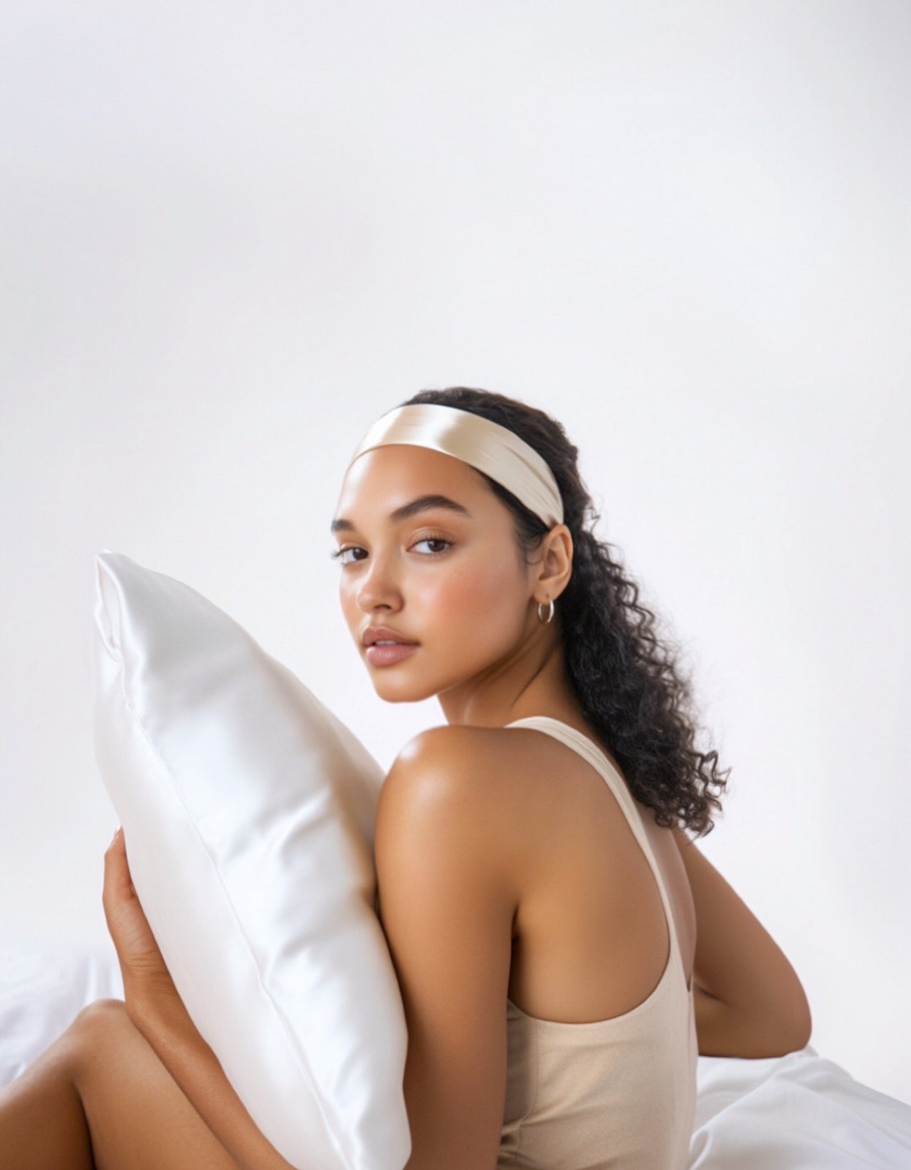 full-model-silk-pillow-silknlove.jpg